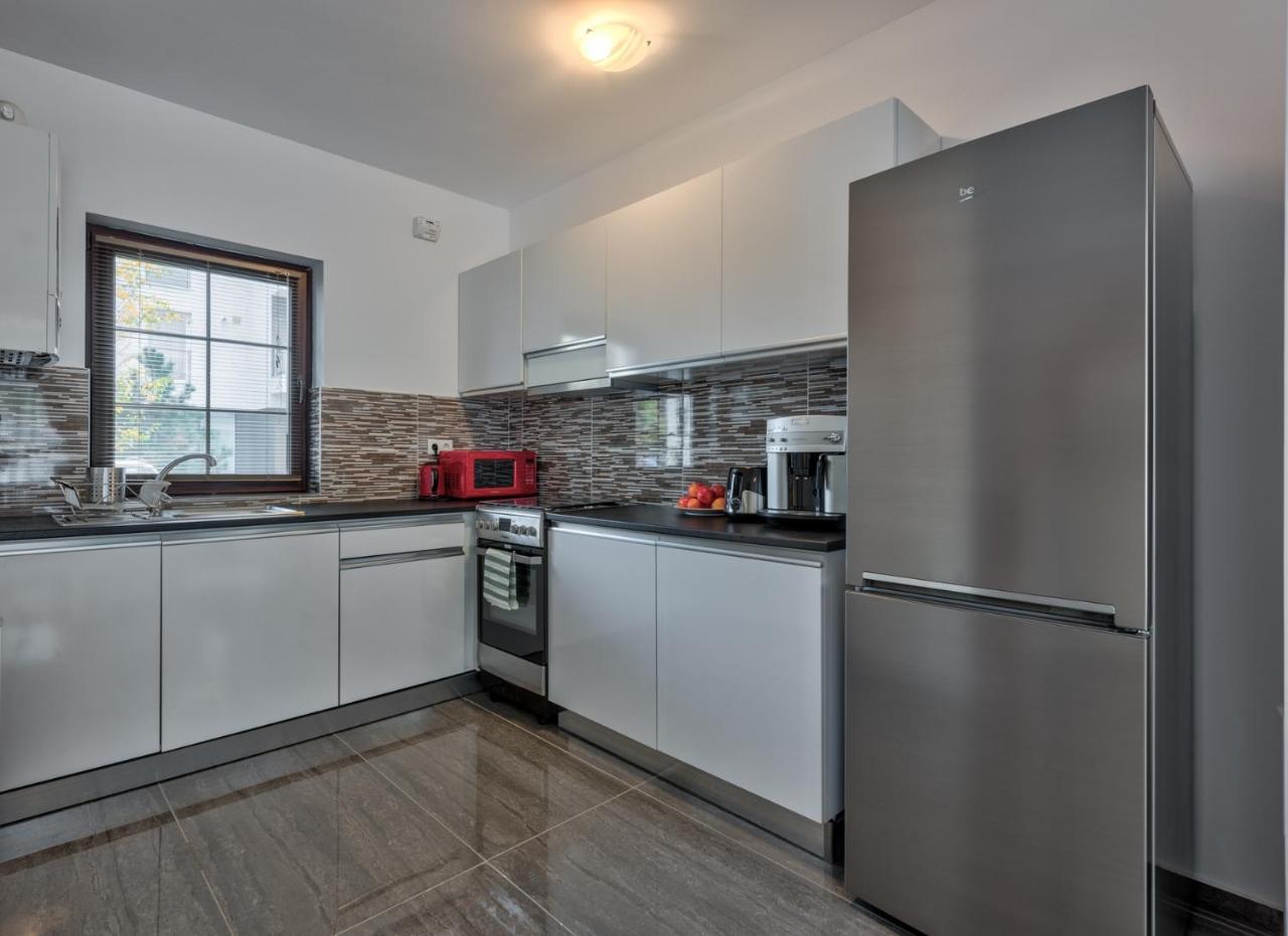 Bucharest Airport Suites & Villas Otopeni Zewnętrze zdjęcie
