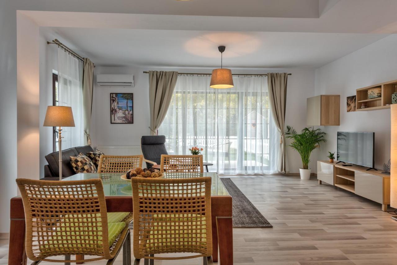 Bucharest Airport Suites & Villas Otopeni Zewnętrze zdjęcie